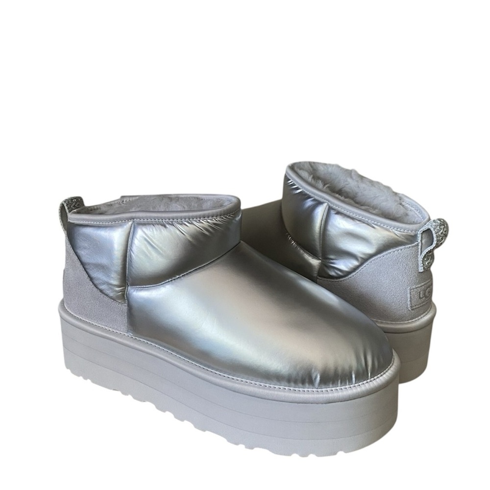 UGG Ultra Minis Platform Metallic Silver Suede Boots Size 9 NWT